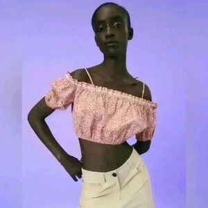 ZARA FLORAL OFF SHOULDER CROP TOP/  LACE TRIM SIZE L